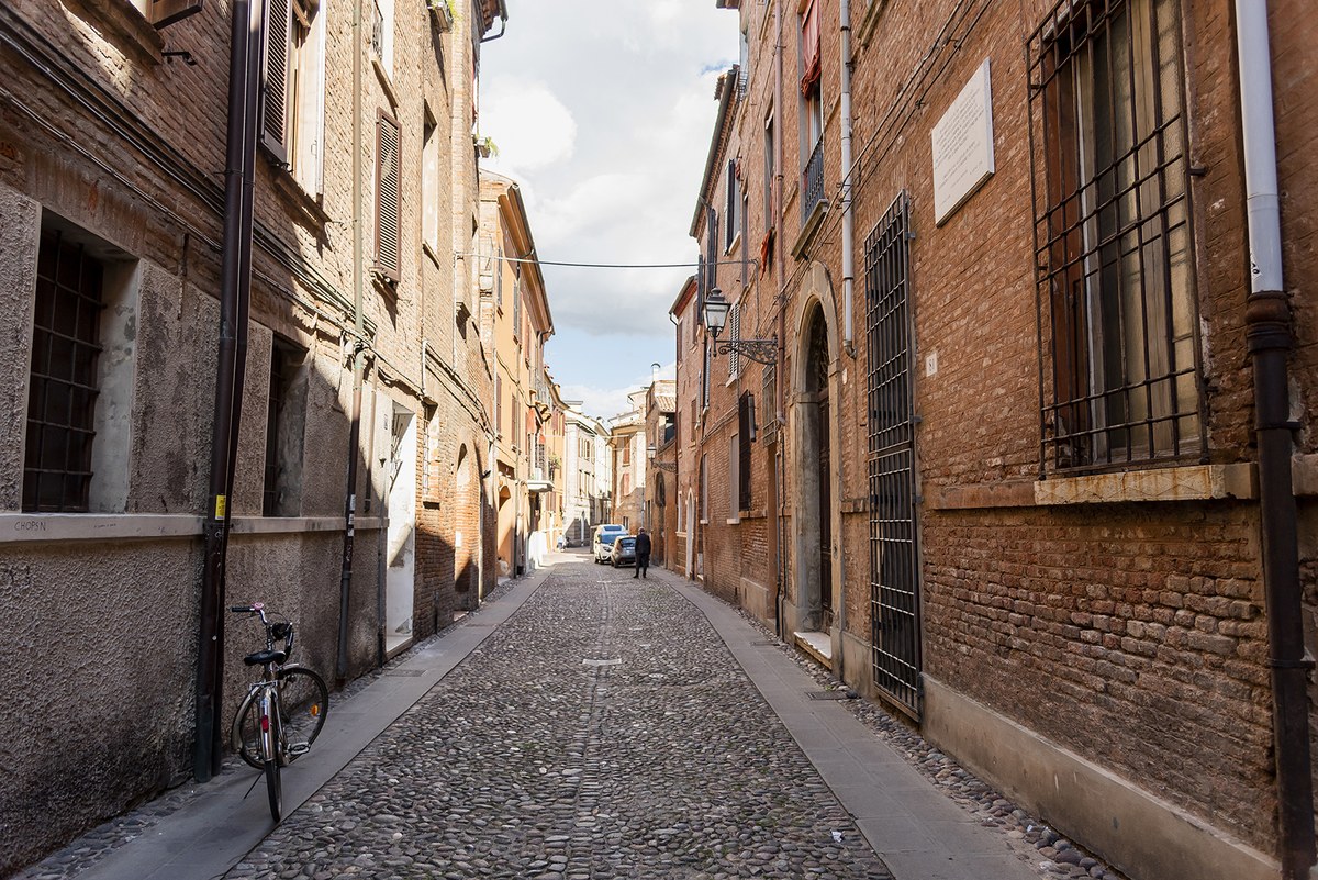 Via Vittoria