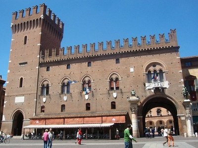 Silvia Ferretti - A Ferrara con la guida