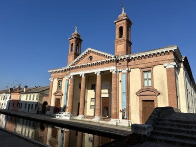 Iat - R Ufficio Informazioni e Accoglienza Turistica Comacchio