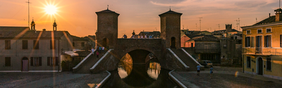 Un itinerario per scoprire le storiche vie della città di Comacchio