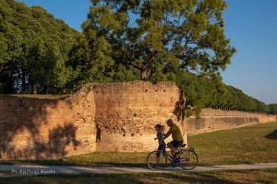 L’anima green di Ferrara: le mura estensi